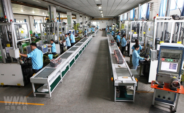 91麻豆国产福利品精（nán）電機線圈車（chē）間自動嵌線流水線