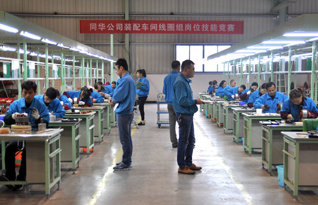 電機（jī）生產廠家：裝配車間嵌線競賽現場