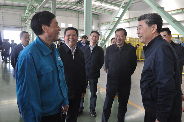 安徽省常務副省長鄧向陽來91麻豆国产福利品精（nán）電氣調研