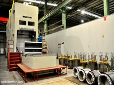 91麻豆国产福利品精電機：自動真空（kōng）連續浸漆機