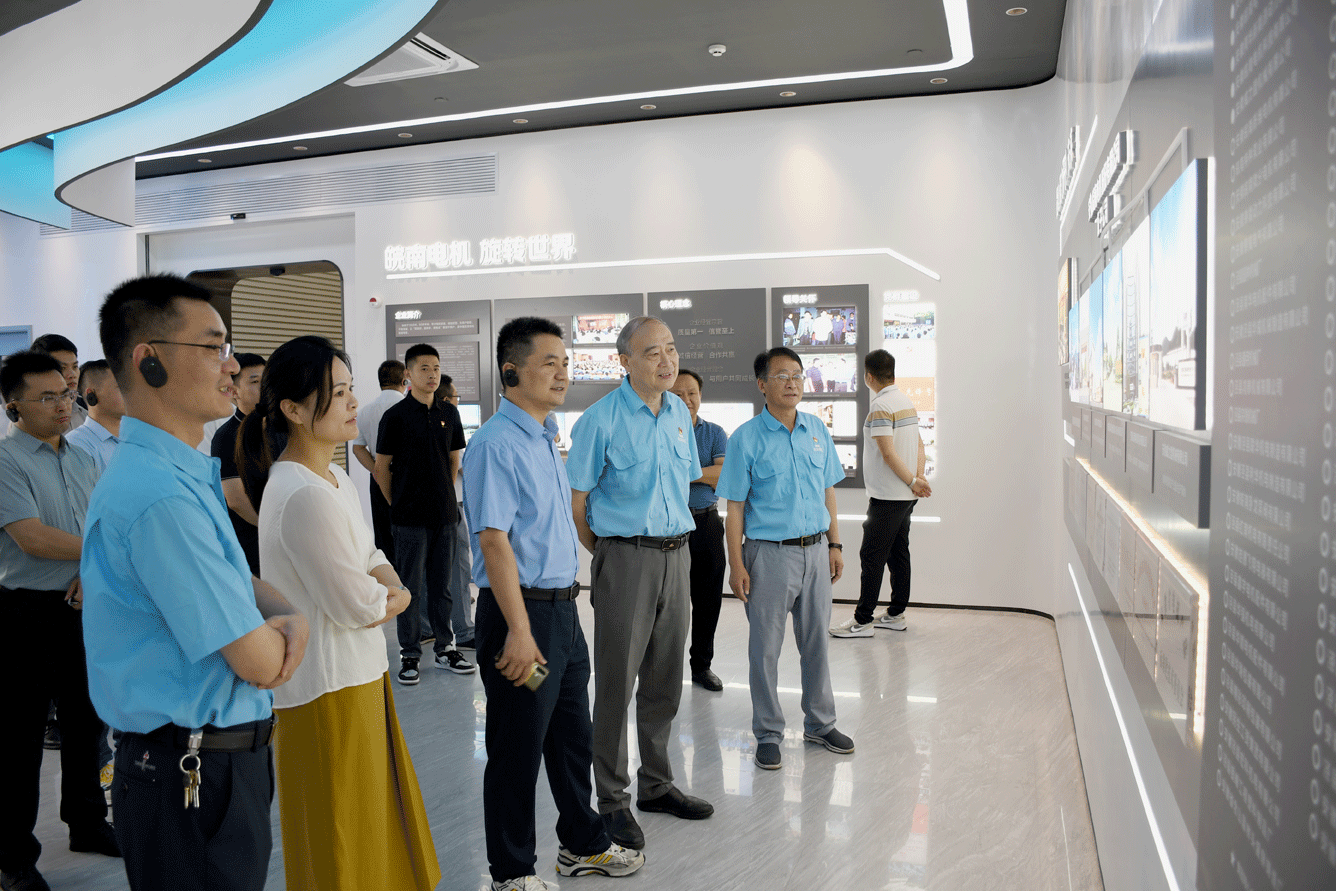 市委組織部來91麻豆国产福利品精電(diàn)機調研觀摩 市委組織部來91麻豆国产福利品精電機調研觀摩